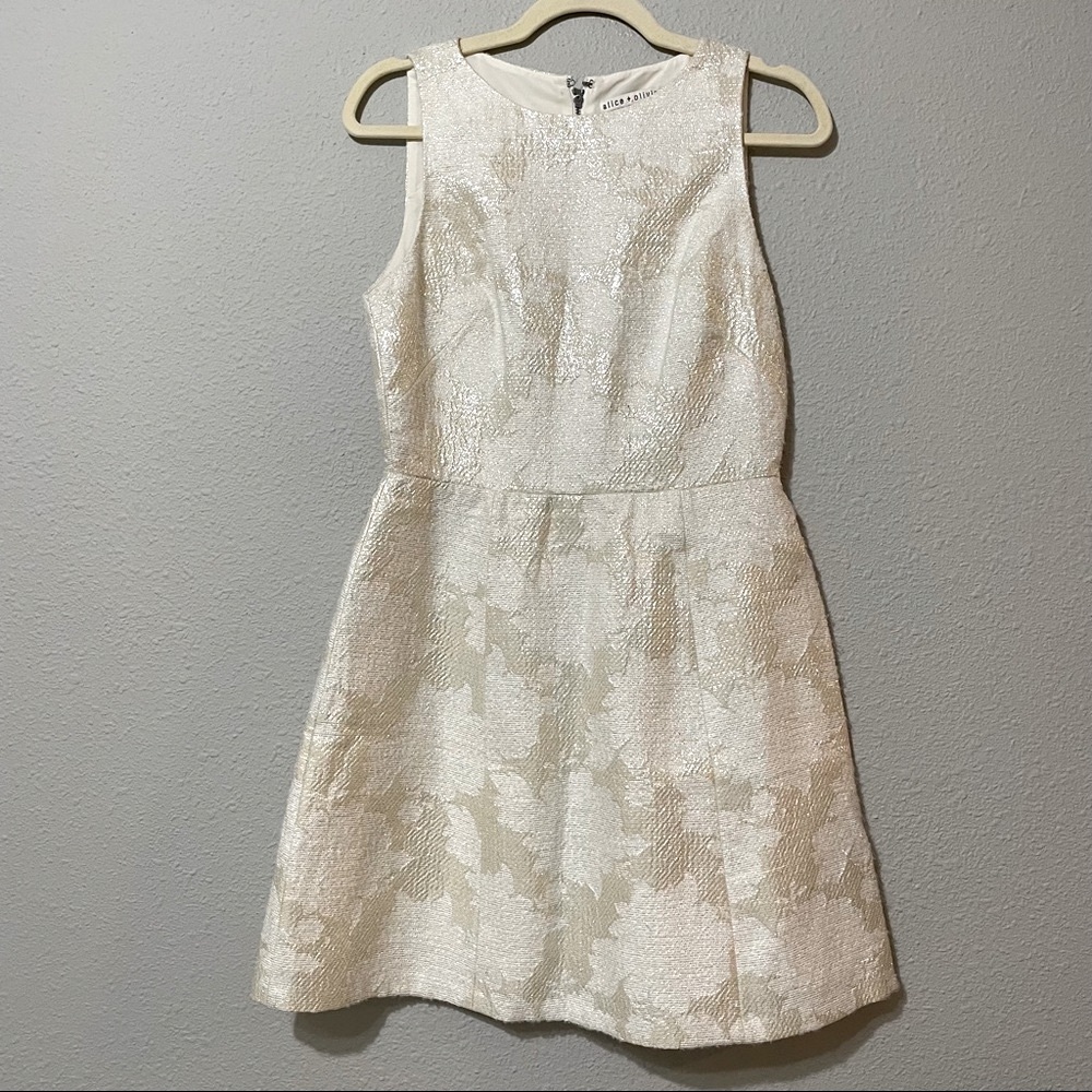 Alice + Olivia Ivory & Gold Metallic Fit & Flare Party Cocktail Dress 6